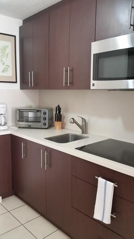Beachfront Coral Beach Condo San Juan Exterior foto